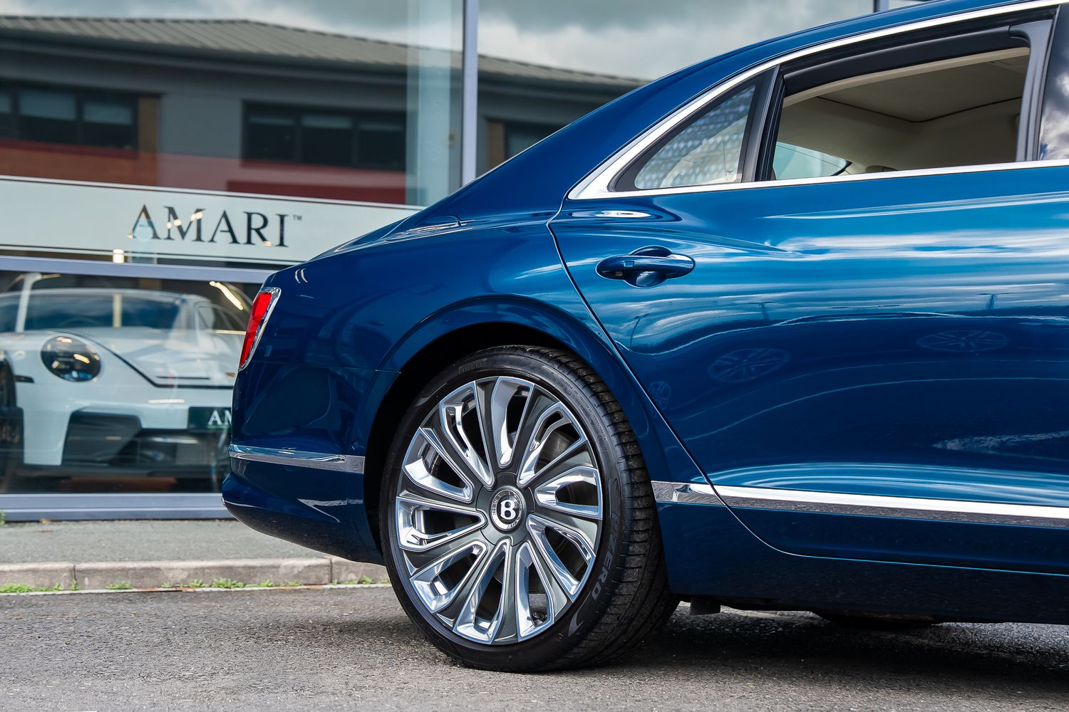 BENTLEY FLYING SPUR MULINER W12