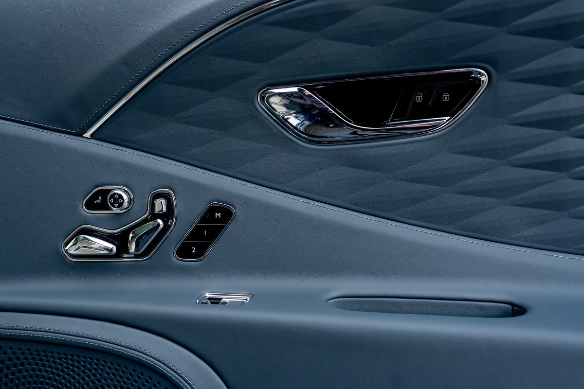 BENTLEY FLYING SPUR MULINER W12