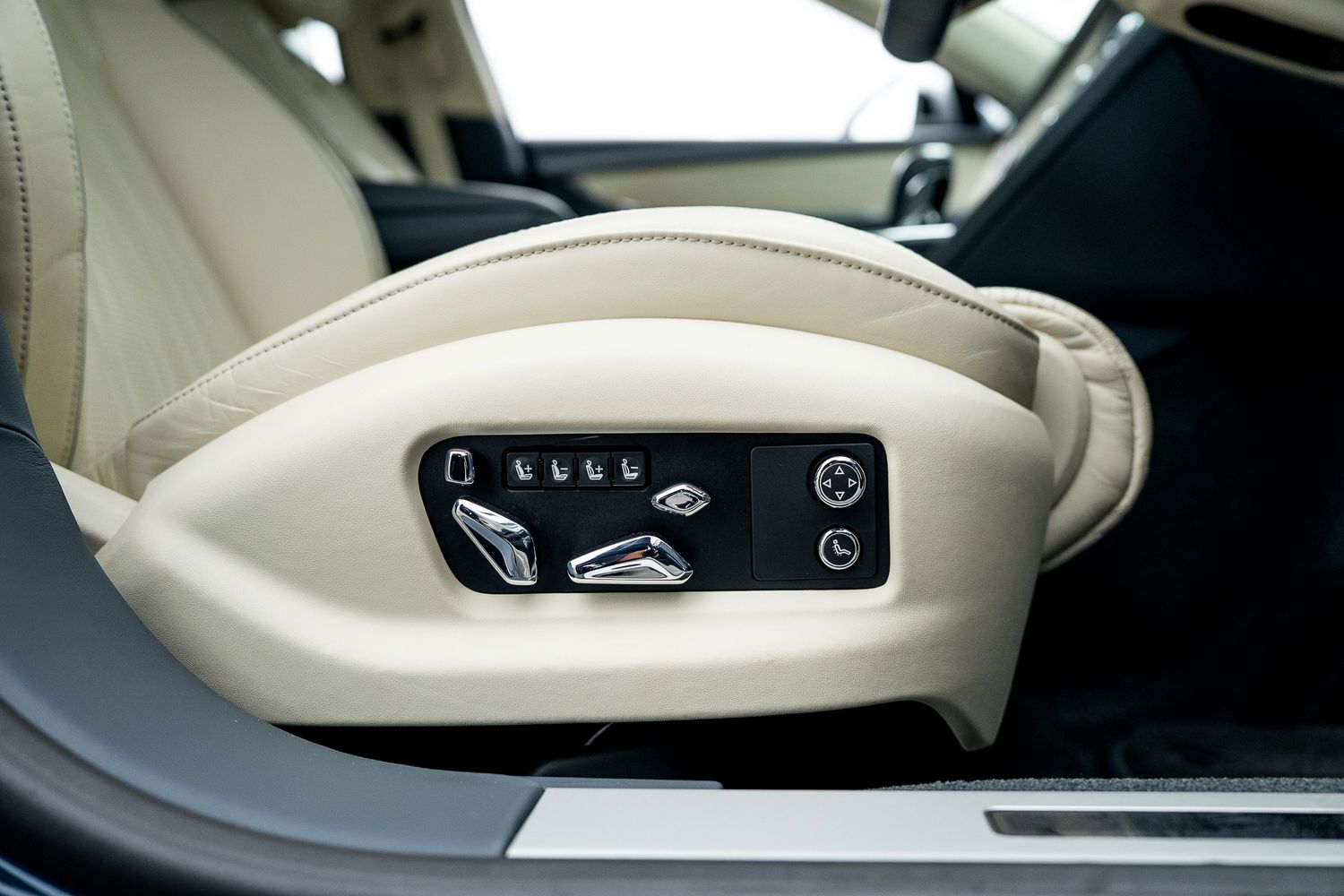 BENTLEY FLYING SPUR MULINER W12