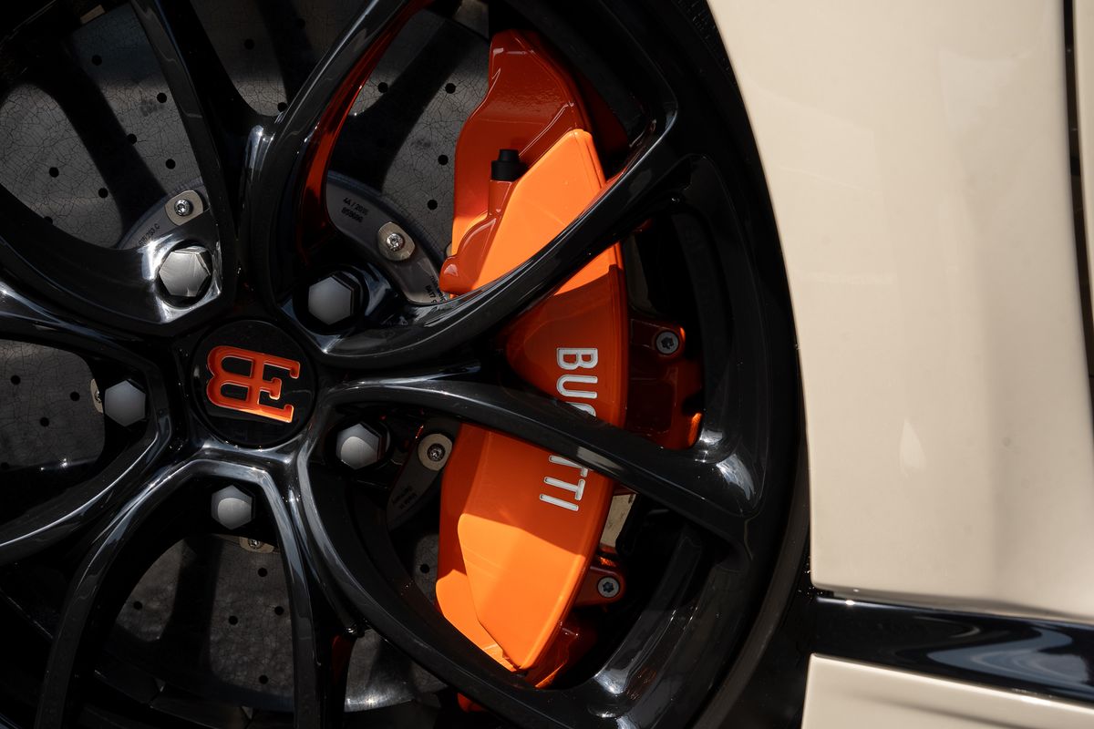 BUGATTI CHIRON
