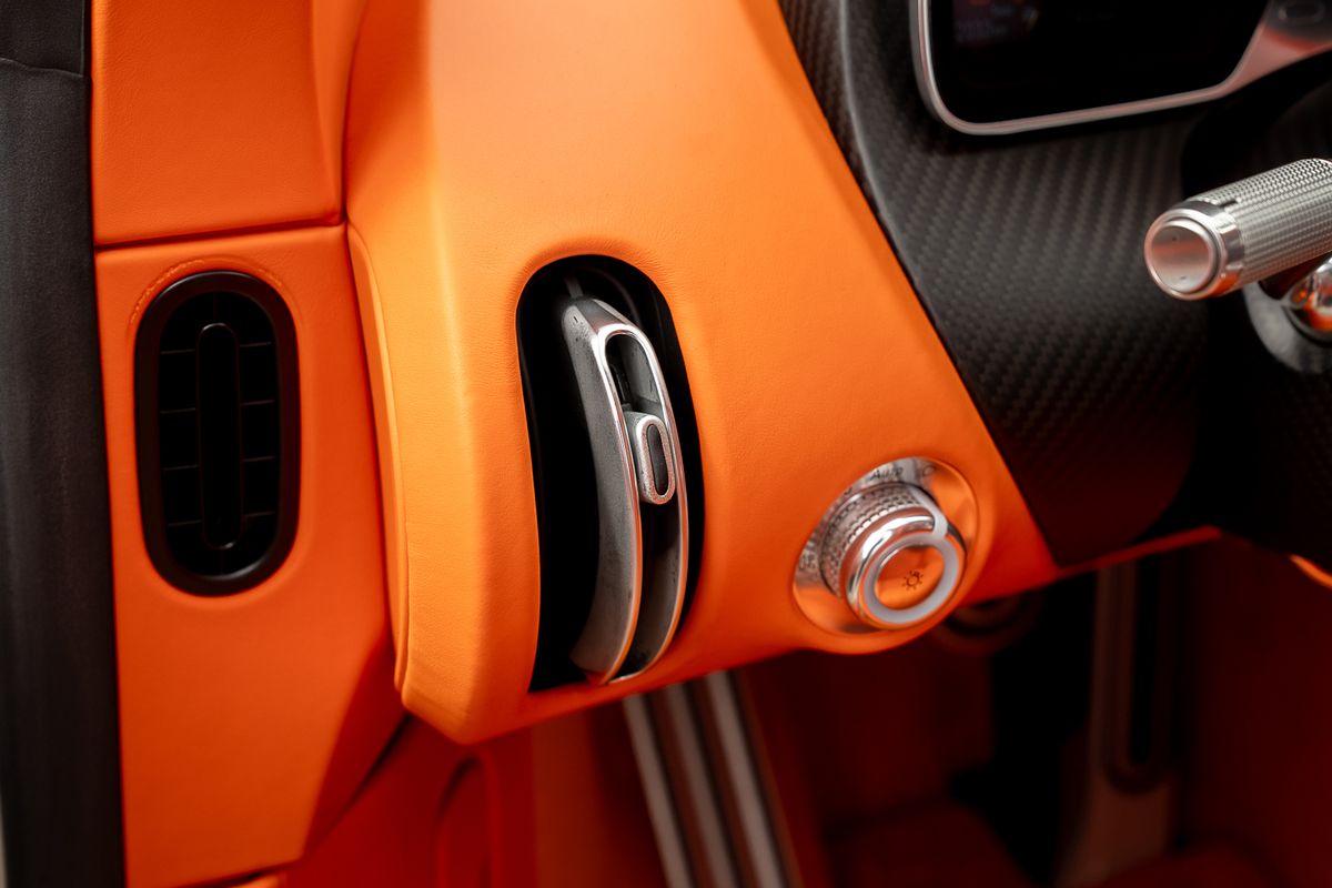 BUGATTI CHIRON