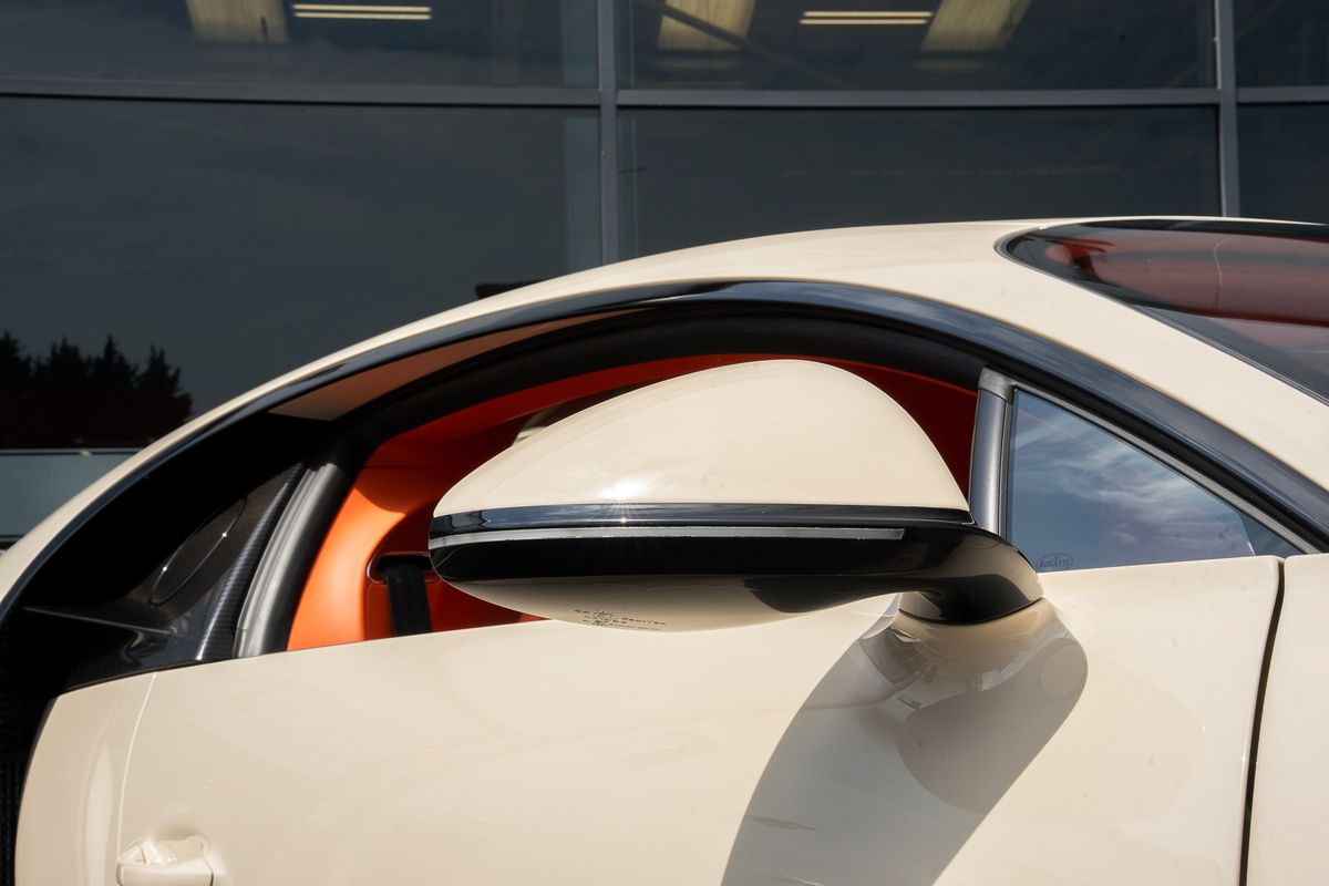 BUGATTI CHIRON