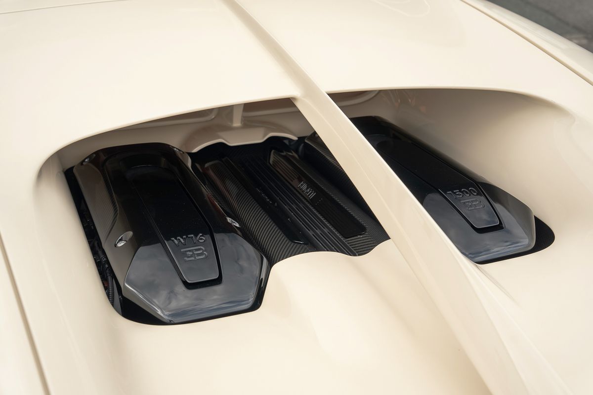 BUGATTI CHIRON
