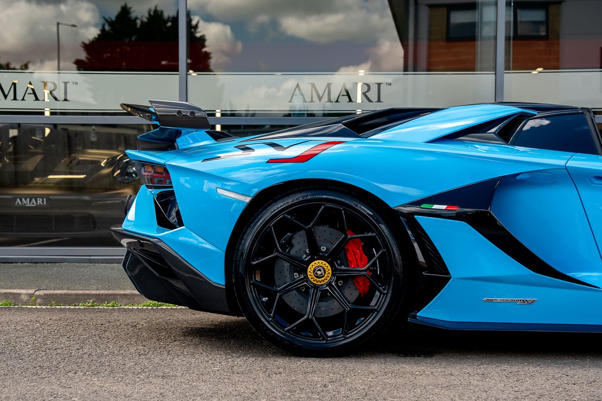 LAMBORGHINI AVENTADOR SVJ ROADSTER LP 770-4