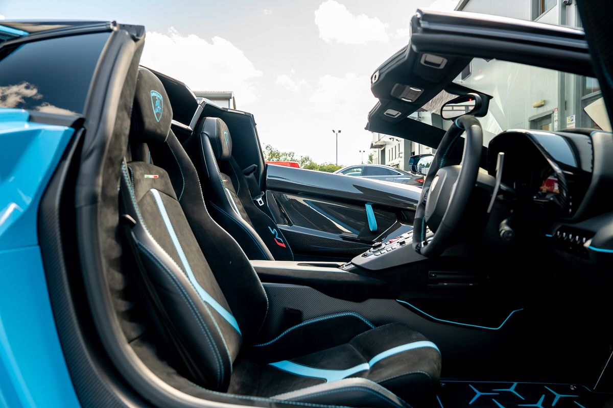 LAMBORGHINI AVENTADOR SVJ ROADSTER LP 770-4