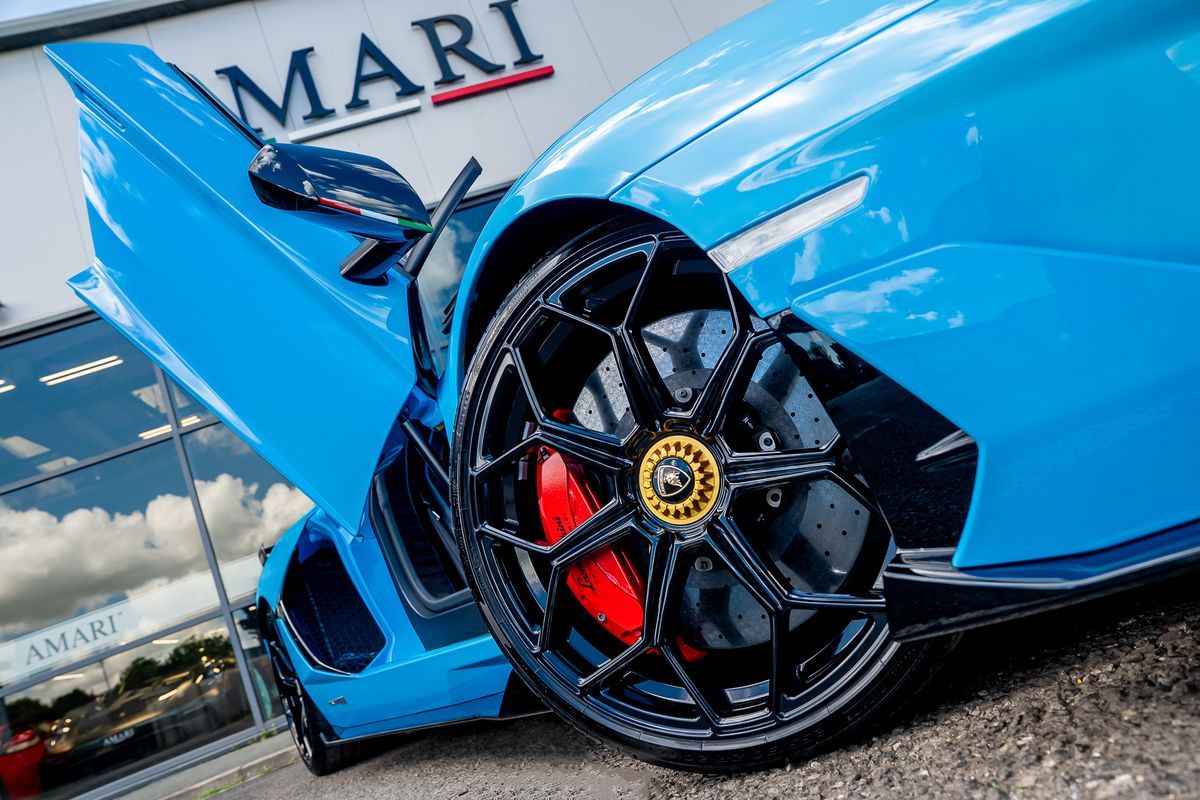 LAMBORGHINI AVENTADOR SVJ ROADSTER LP 770-4