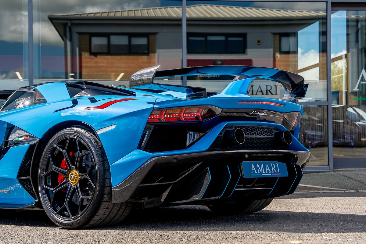 LAMBORGHINI AVENTADOR SVJ ROADSTER LP 770-4