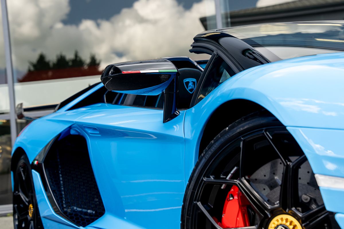 LAMBORGHINI AVENTADOR SVJ ROADSTER LP 770-4