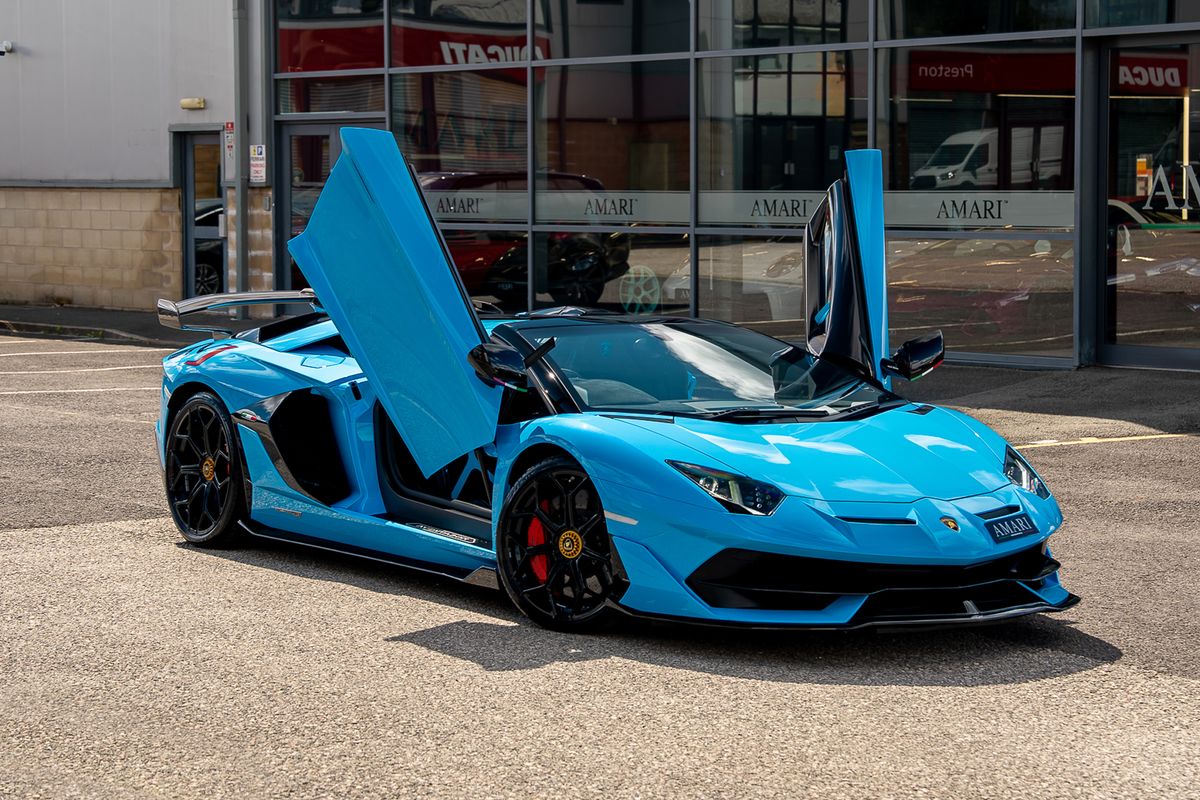 LAMBORGHINI AVENTADOR SVJ ROADSTER LP 770-4