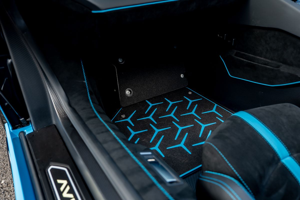 LAMBORGHINI AVENTADOR SVJ ROADSTER LP 770-4