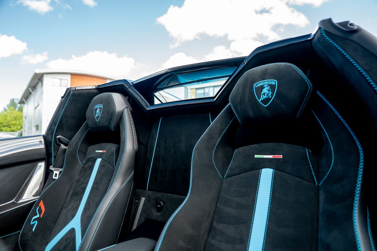LAMBORGHINI AVENTADOR SVJ ROADSTER LP 770-4