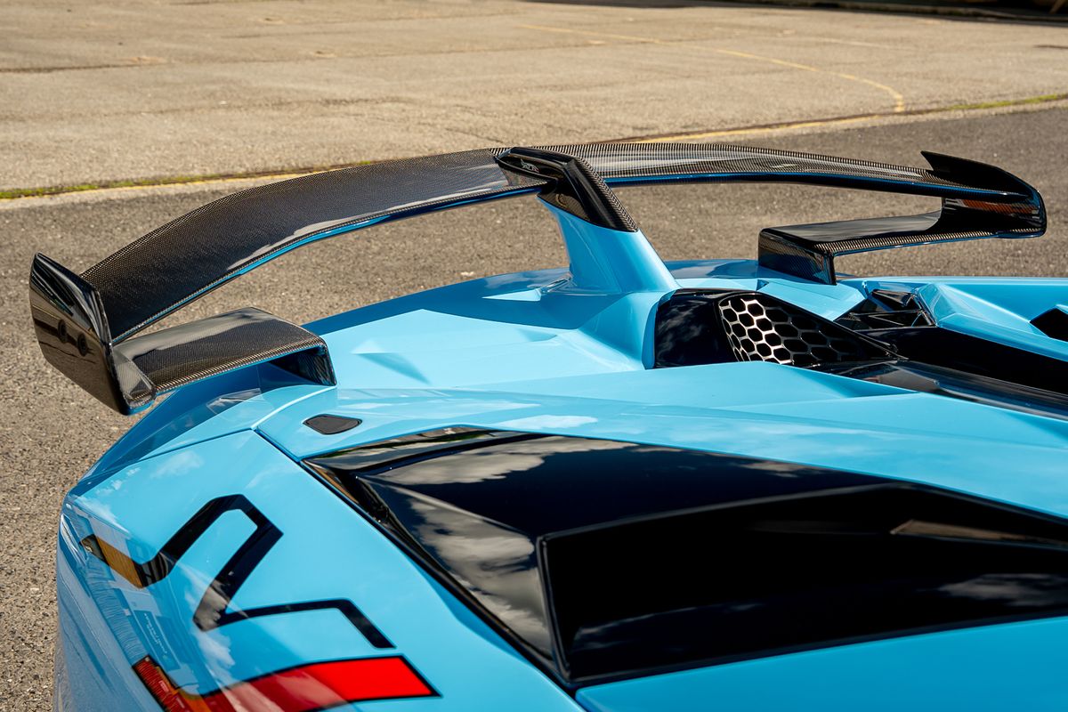 LAMBORGHINI AVENTADOR SVJ ROADSTER LP 770-4