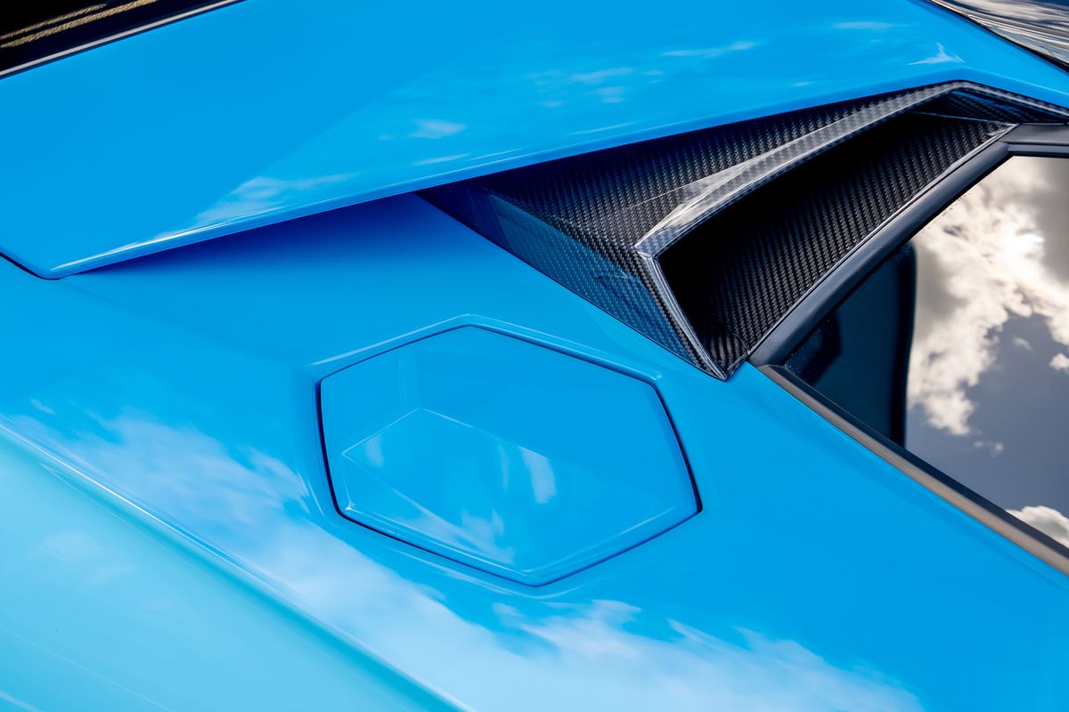 LAMBORGHINI AVENTADOR SVJ ROADSTER LP 770-4