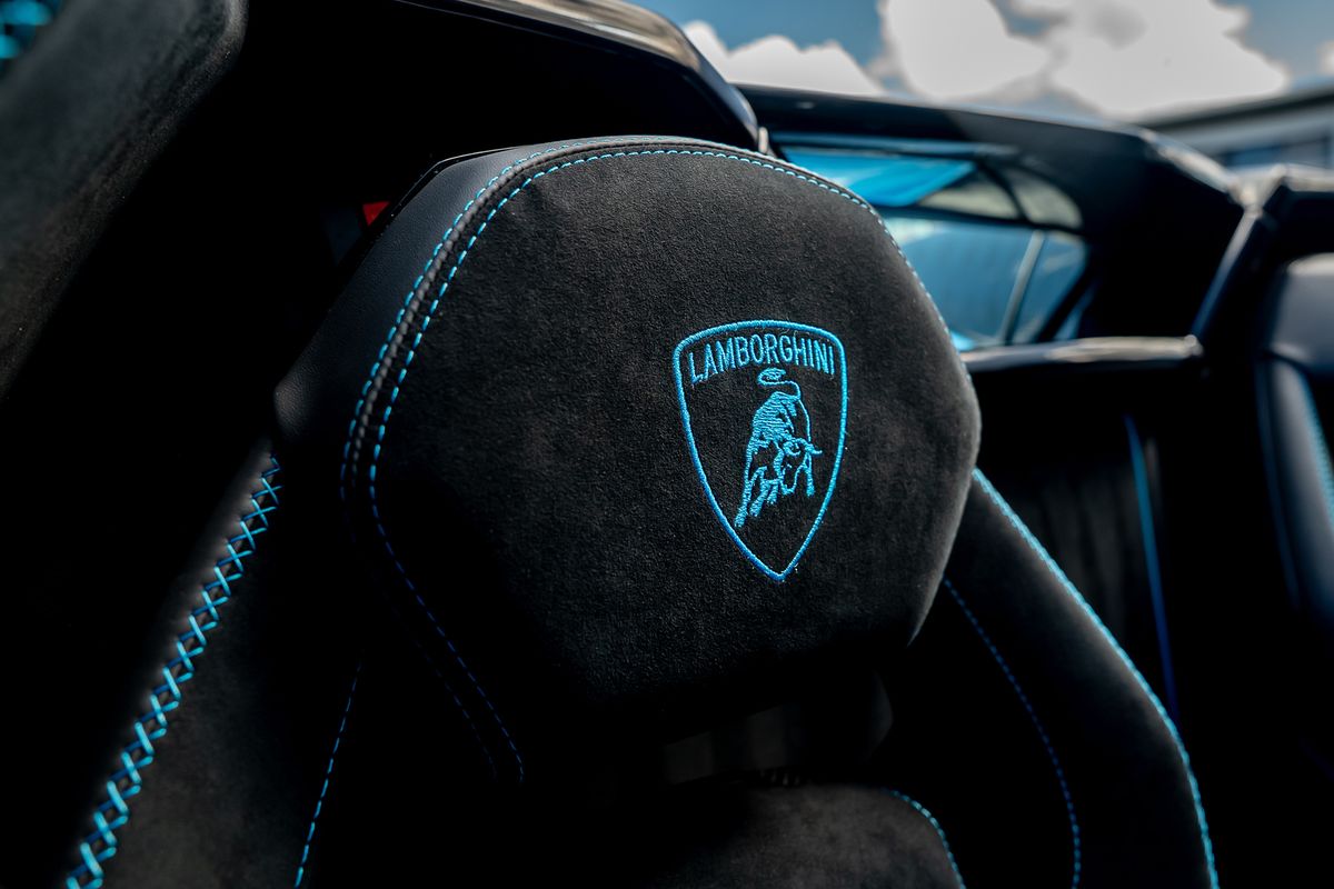 LAMBORGHINI AVENTADOR SVJ ROADSTER LP 770-4