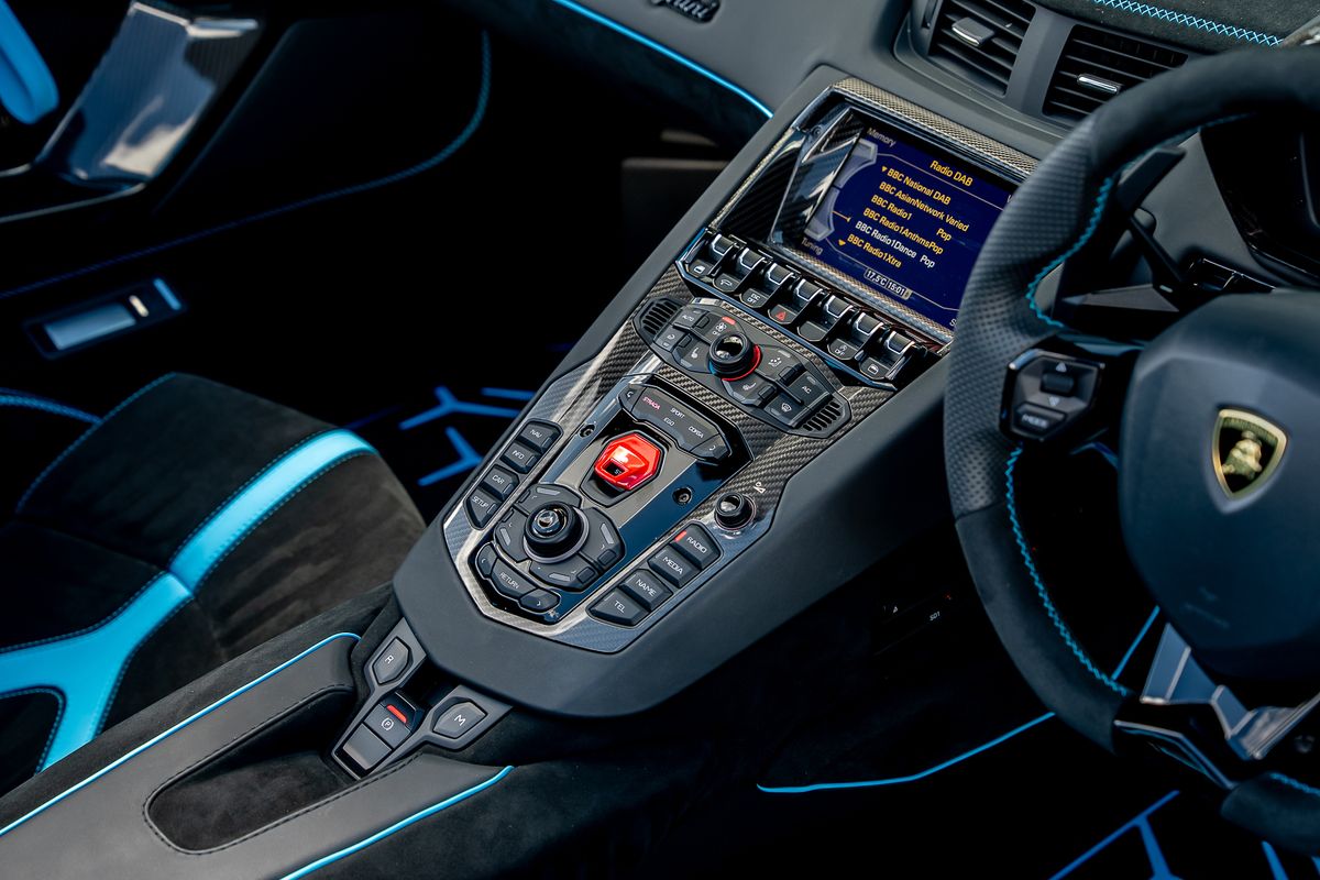 LAMBORGHINI AVENTADOR SVJ ROADSTER LP 770-4