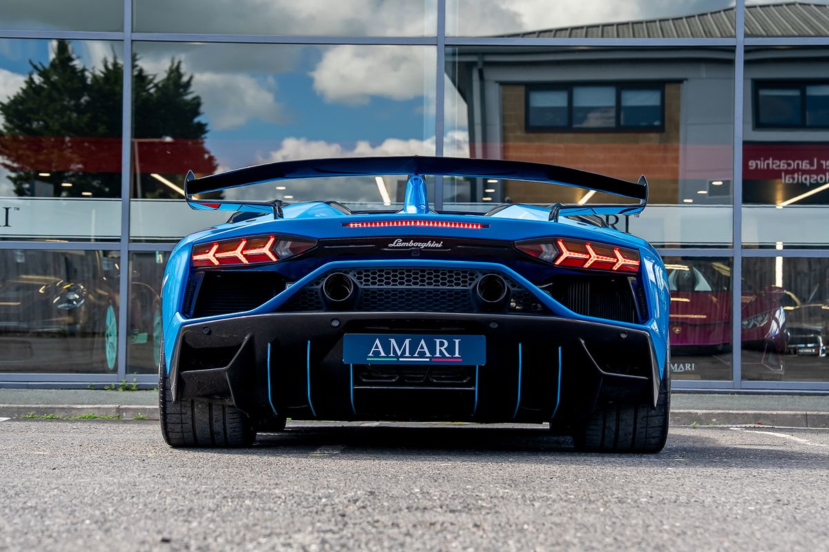 LAMBORGHINI AVENTADOR SVJ ROADSTER LP 770-4