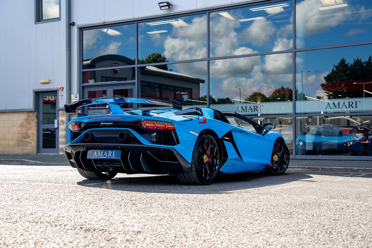 LAMBORGHINI AVENTADOR SVJ ROADSTER LP 770-4