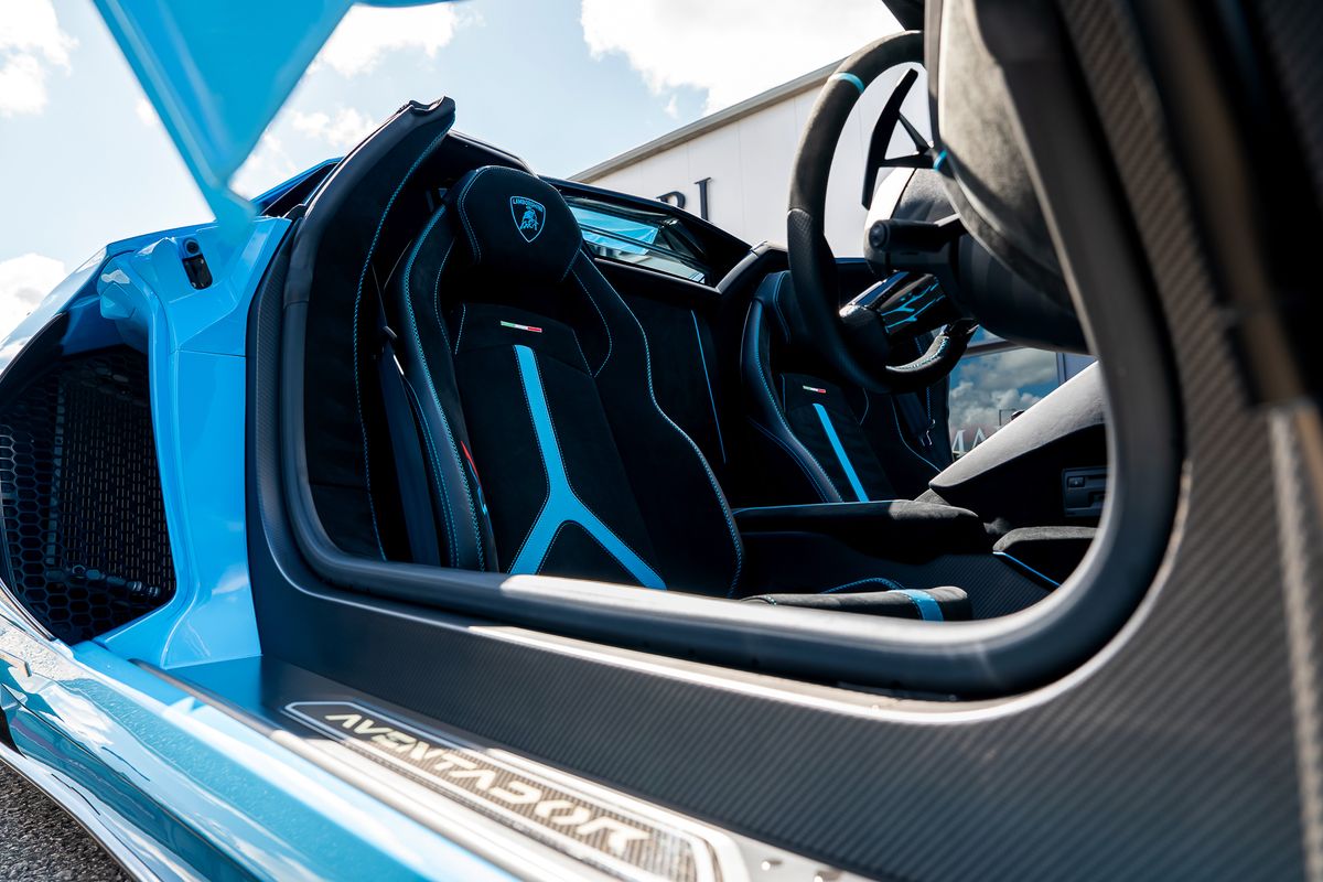 LAMBORGHINI AVENTADOR SVJ ROADSTER LP 770-4