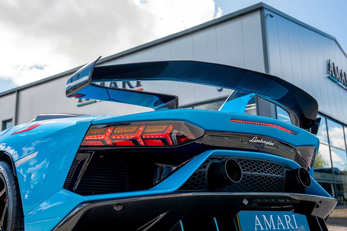 LAMBORGHINI AVENTADOR SVJ ROADSTER LP 770-4