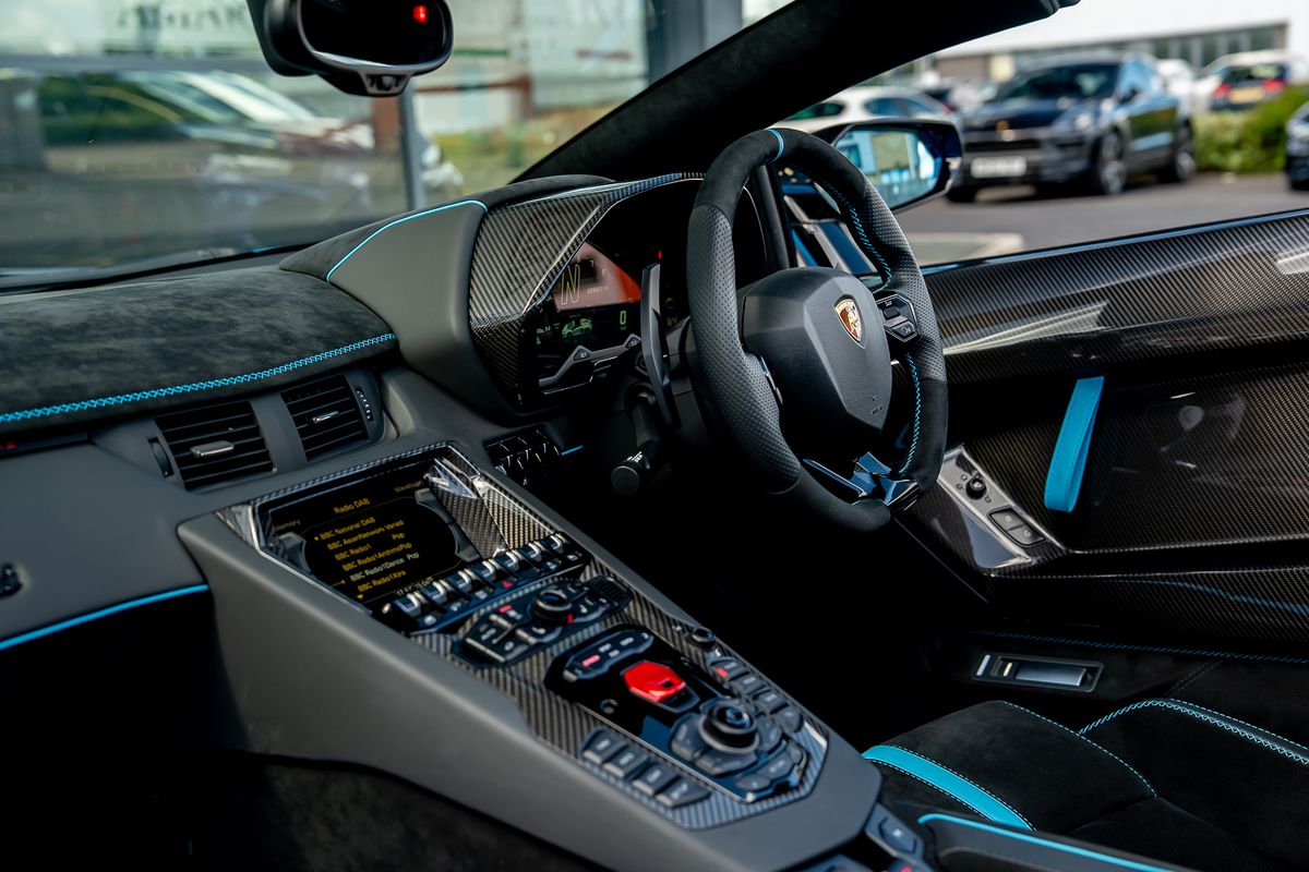 LAMBORGHINI AVENTADOR SVJ ROADSTER LP 770-4