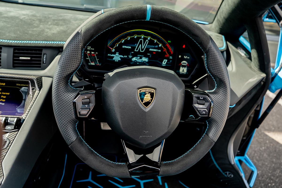 LAMBORGHINI AVENTADOR SVJ ROADSTER LP 770-4