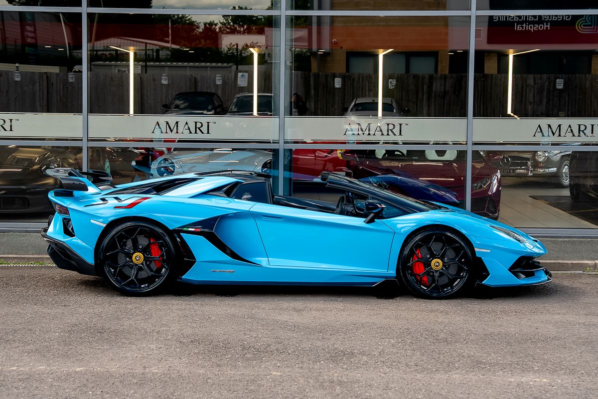 LAMBORGHINI AVENTADOR SVJ ROADSTER LP 770-4