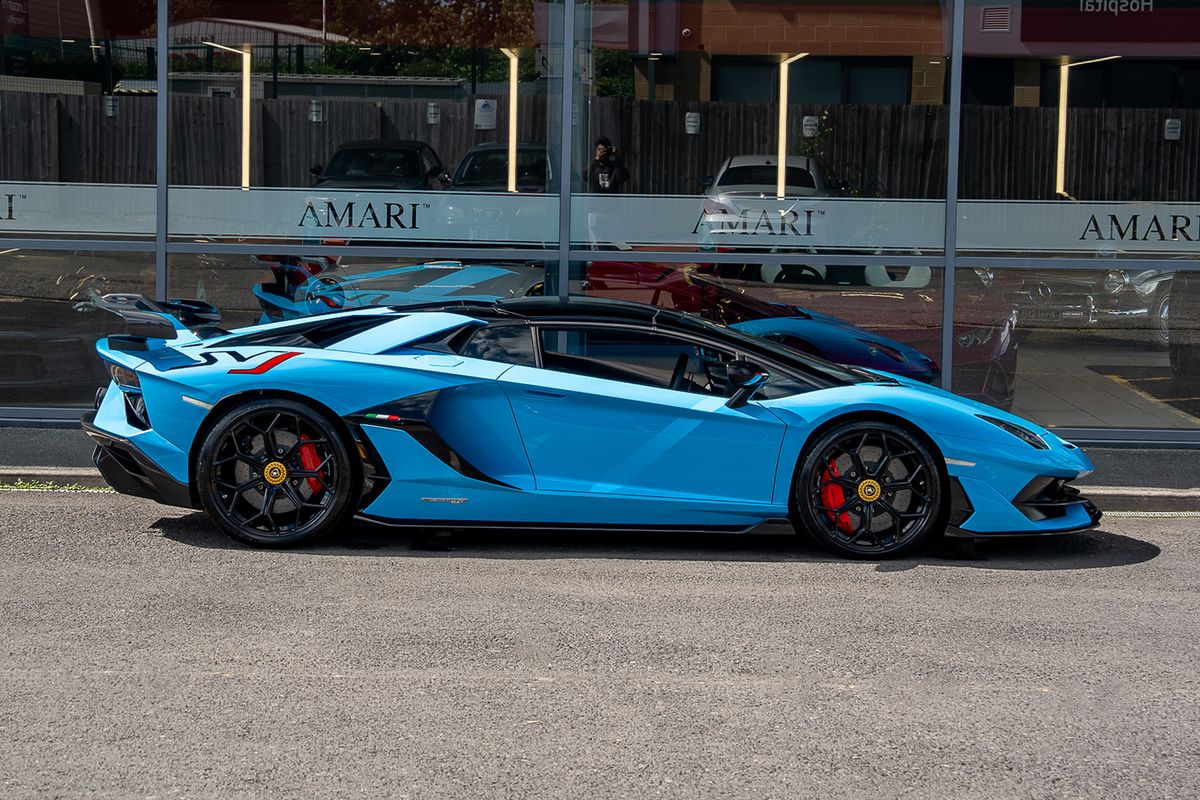 LAMBORGHINI AVENTADOR SVJ ROADSTER LP 770-4