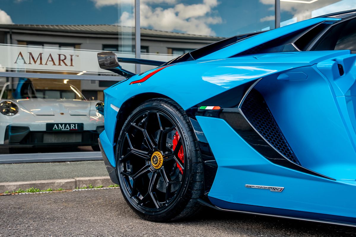LAMBORGHINI AVENTADOR SVJ ROADSTER LP 770-4