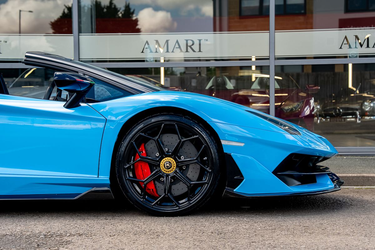 LAMBORGHINI AVENTADOR SVJ ROADSTER LP 770-4