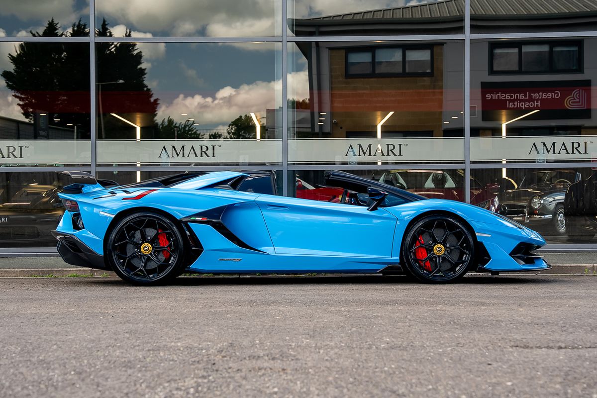 LAMBORGHINI AVENTADOR SVJ ROADSTER LP 770-4