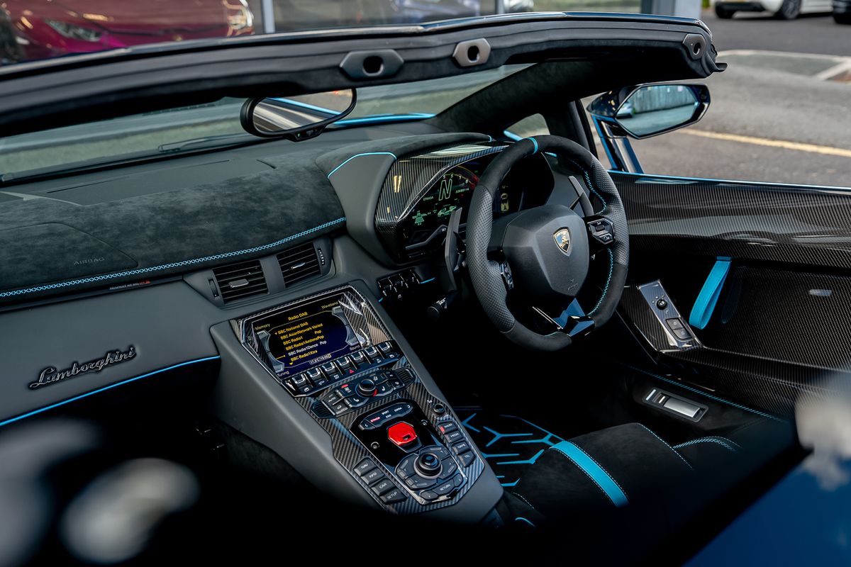 LAMBORGHINI AVENTADOR SVJ ROADSTER LP 770-4