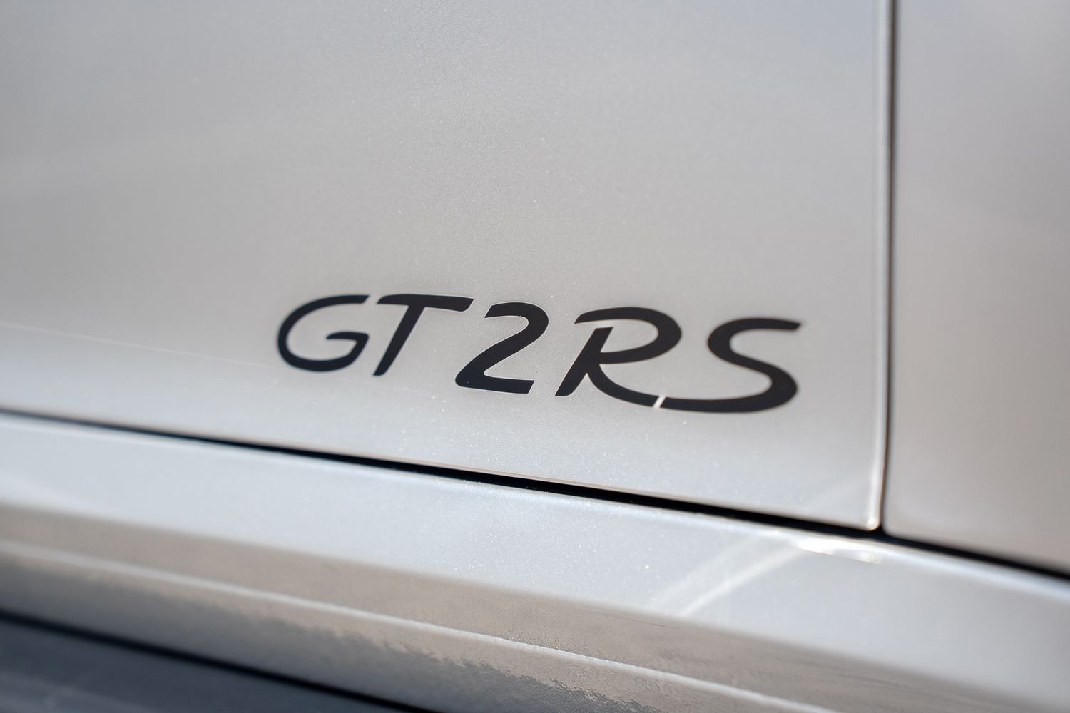 PORSCHE 911/991 GT2 RS WEISSACH PDK