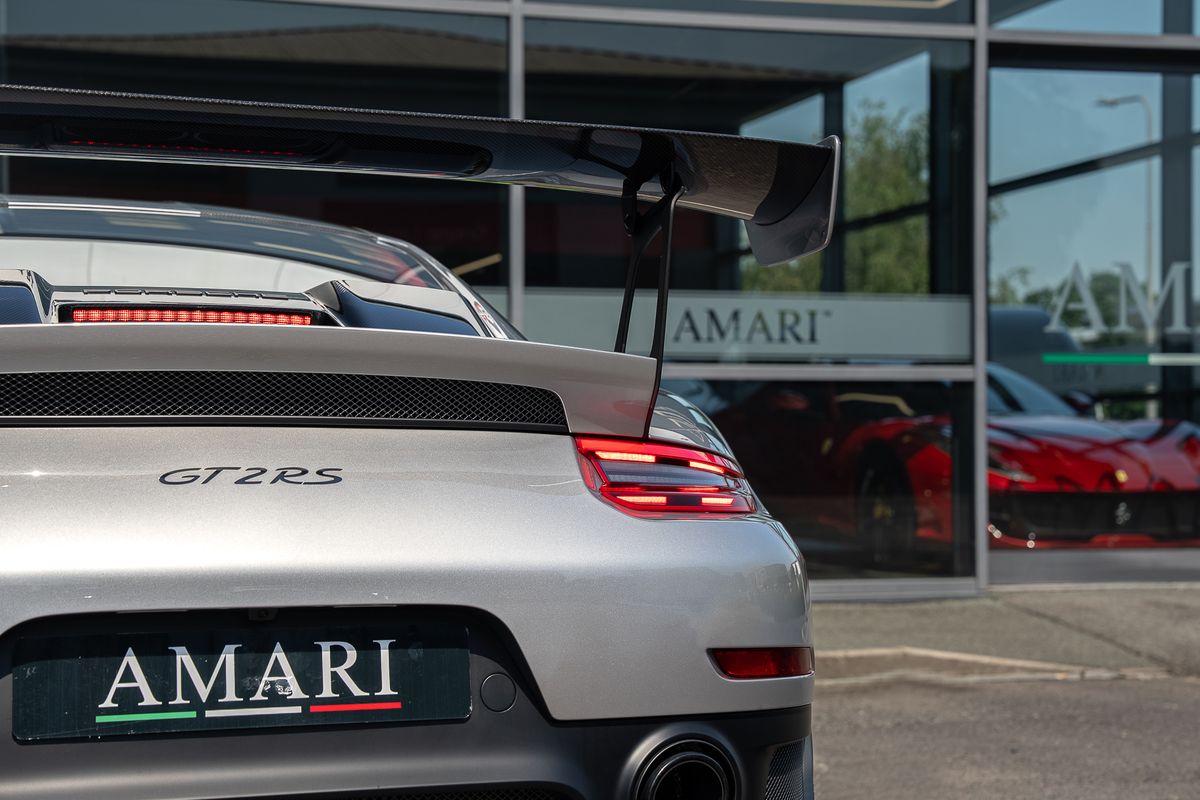 PORSCHE 911/991 GT2 RS WEISSACH PDK