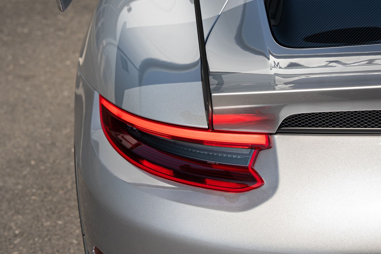 PORSCHE 911/991 GT2 RS WEISSACH PDK