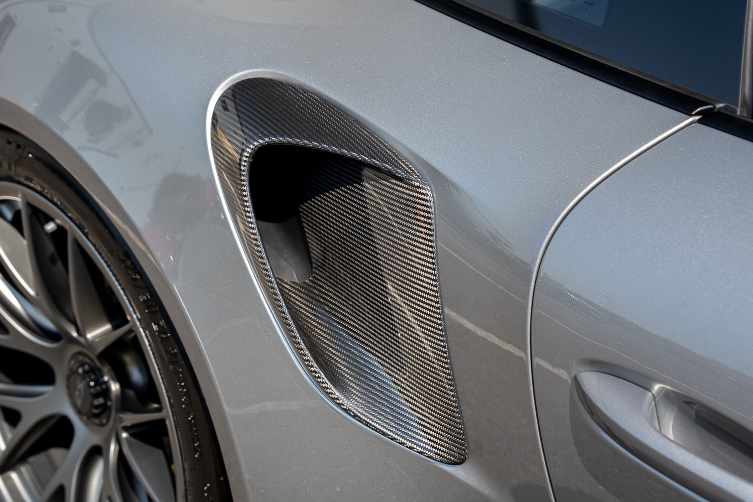 PORSCHE 911/991 GT2 RS WEISSACH PDK