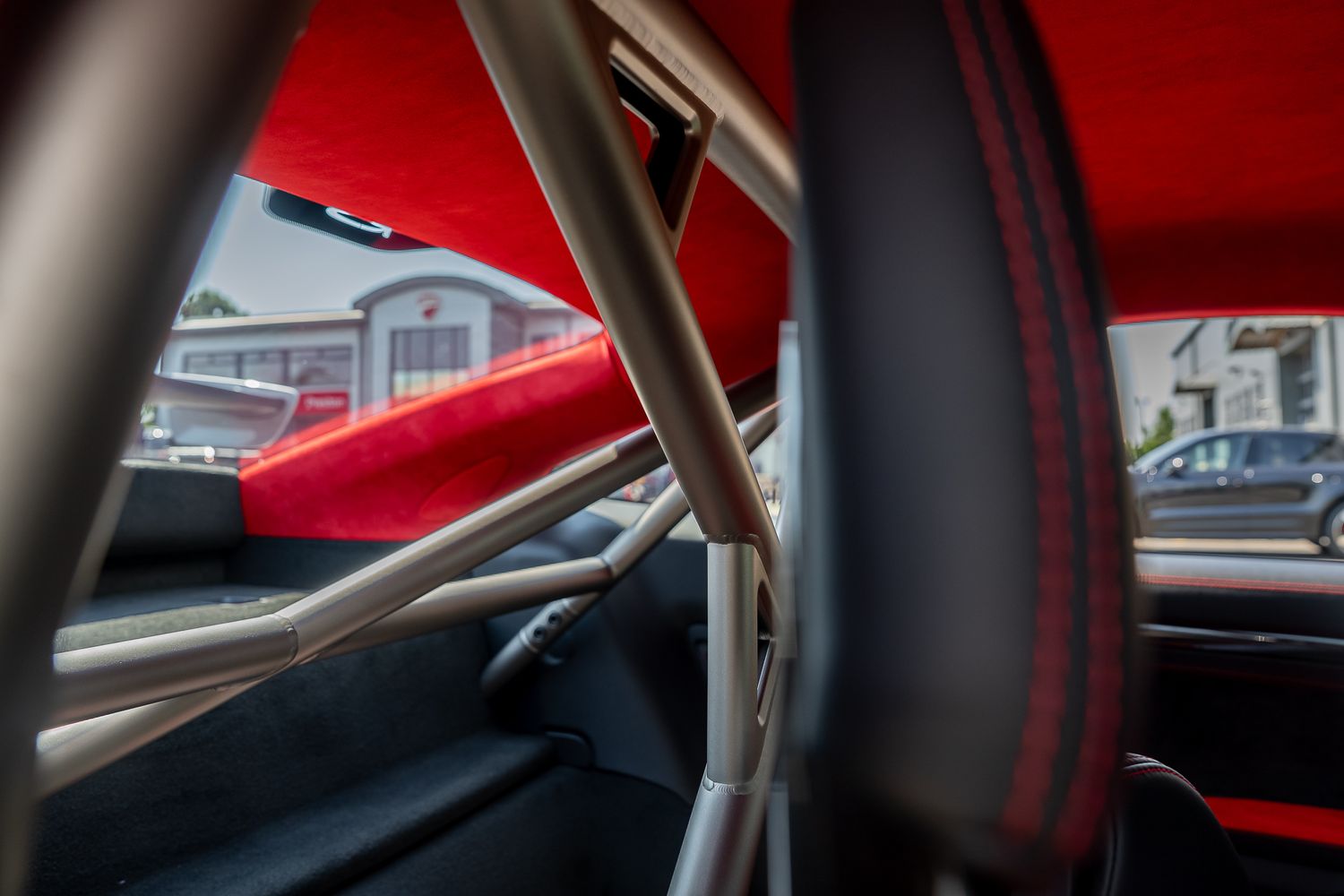 PORSCHE 911/991 GT2 RS WEISSACH PDK