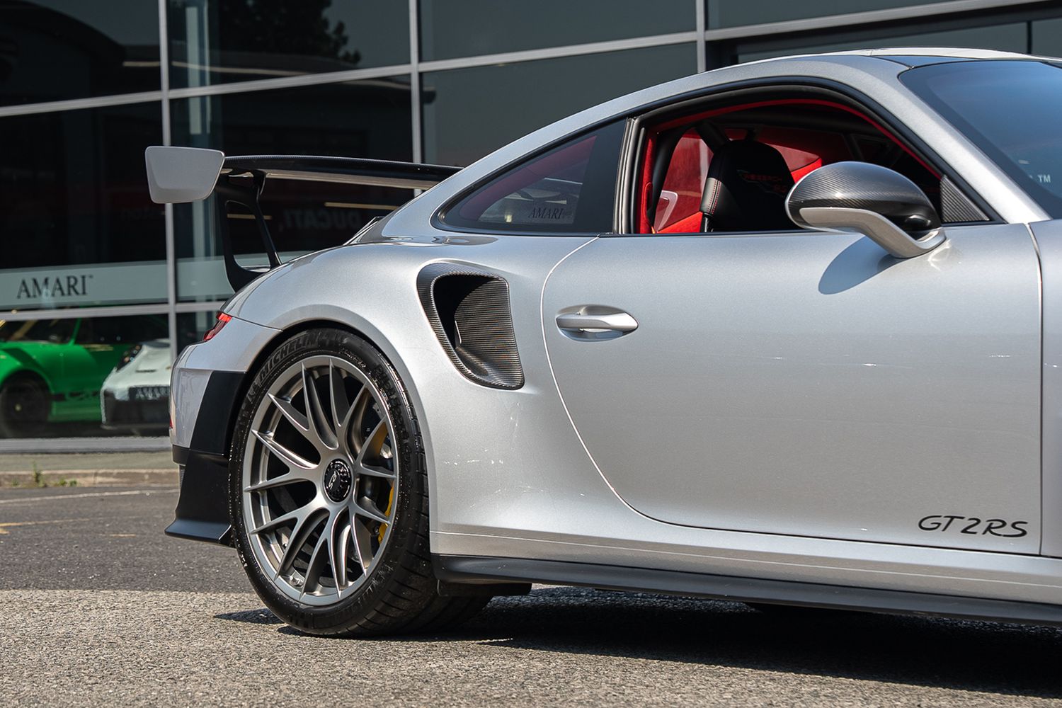 PORSCHE 911/991 GT2 RS WEISSACH PDK