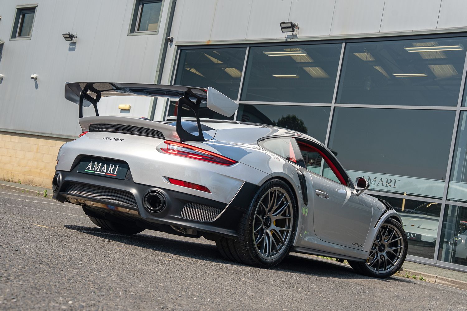 PORSCHE 911/991 GT2 RS WEISSACH PDK
