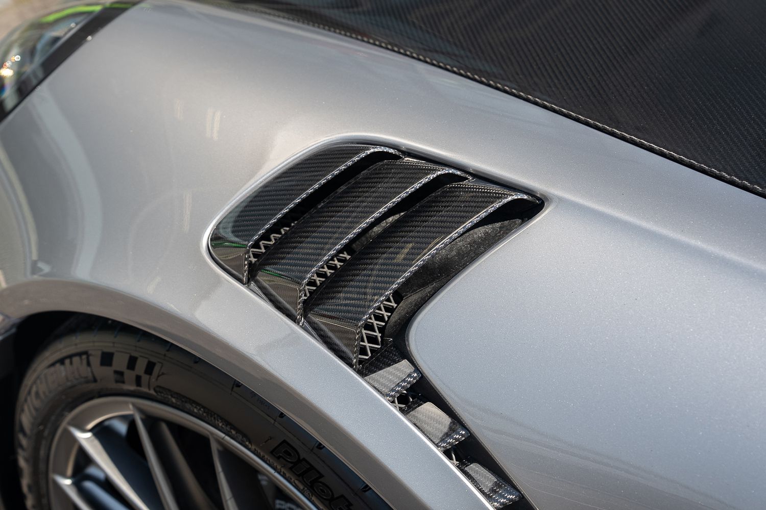 PORSCHE 911/991 GT2 RS WEISSACH PDK