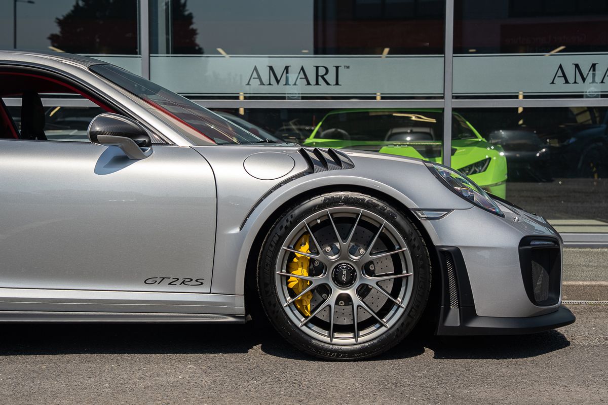 PORSCHE 911/991 GT2 RS WEISSACH PDK