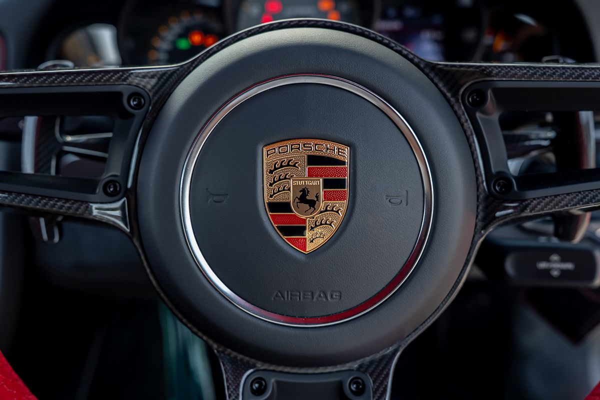 PORSCHE 911/991 GT2 RS WEISSACH PDK