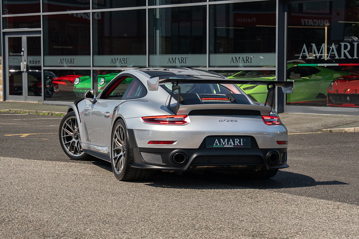 PORSCHE 911/991 GT2 RS WEISSACH PDK