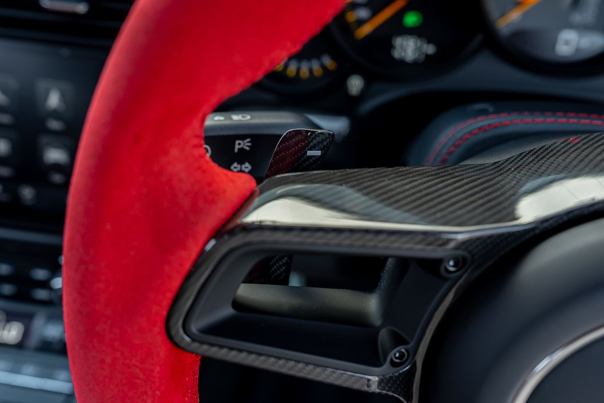 PORSCHE 911/991 GT2 RS WEISSACH PDK