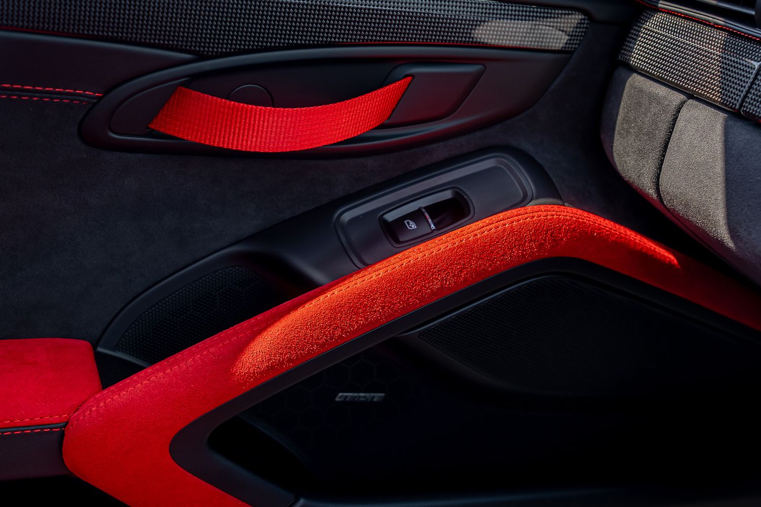 PORSCHE 911/991 GT2 RS WEISSACH PDK