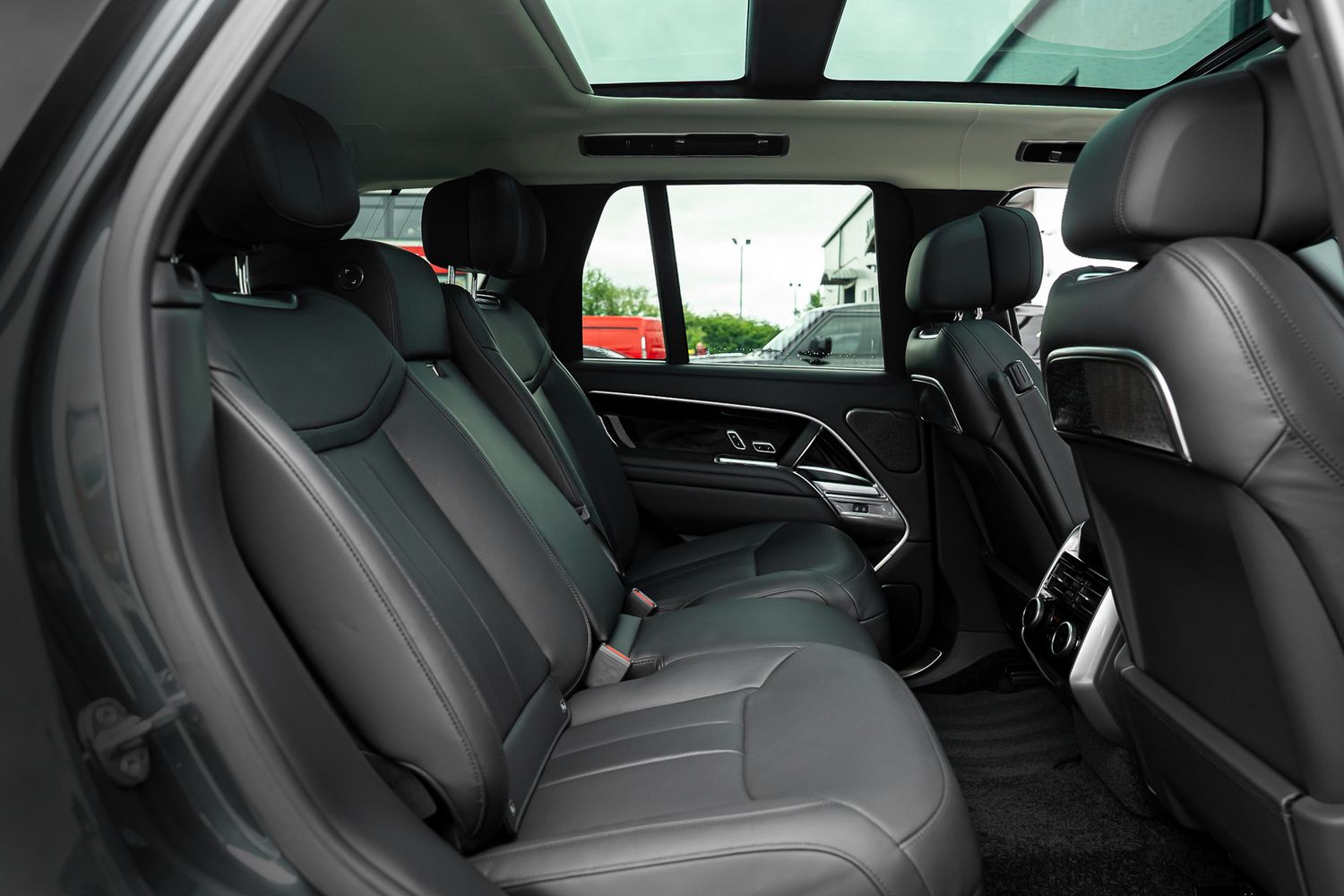 Land Rover Range Rover Autobiography MHEV Auto