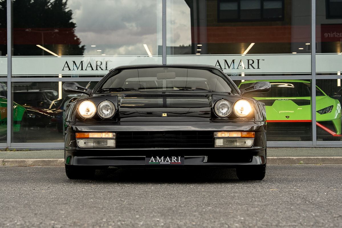 FERRARI TESTAROSSA