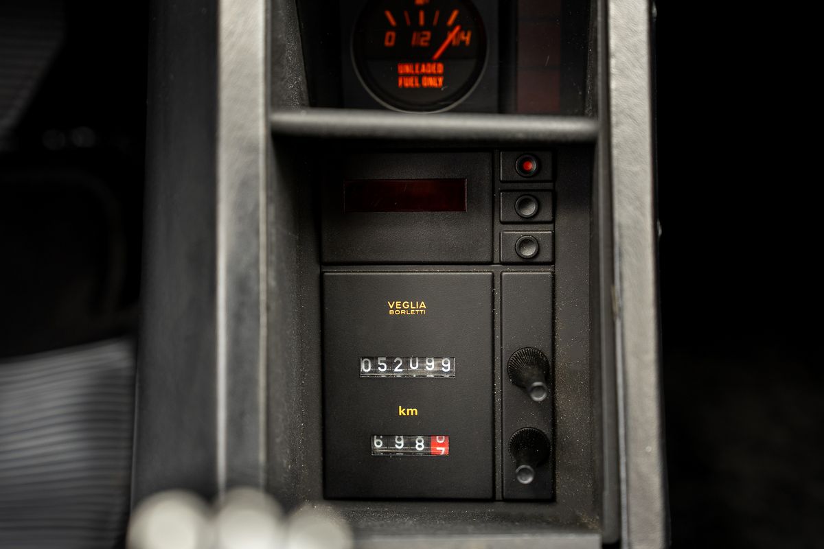 FERRARI TESTAROSSA