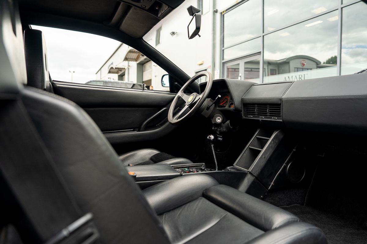 FERRARI TESTAROSSA