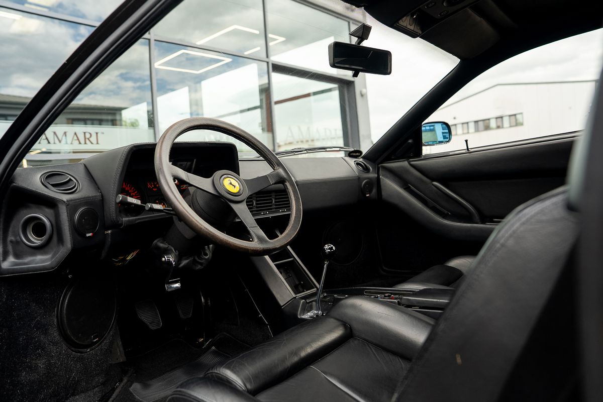 FERRARI TESTAROSSA