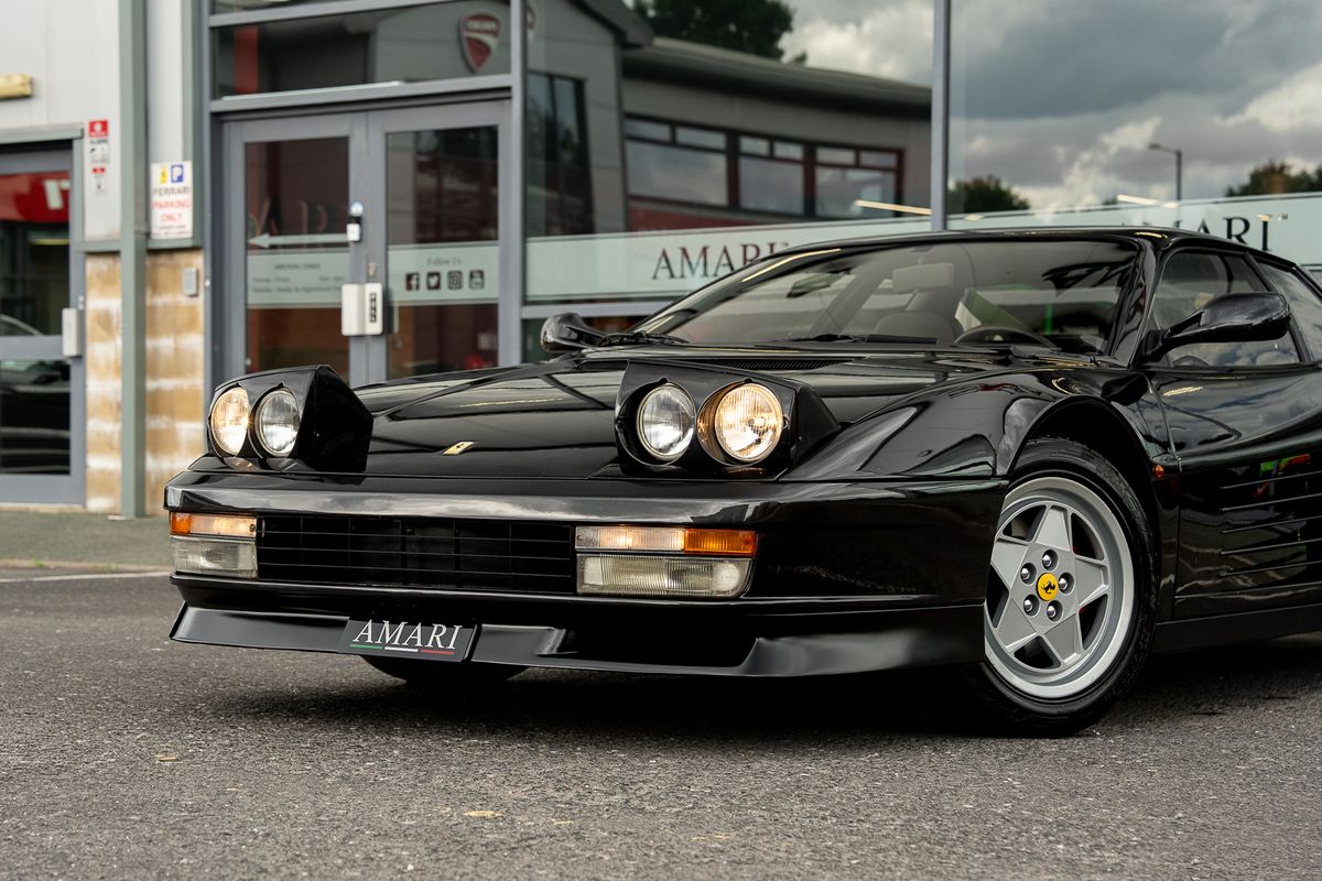 FERRARI TESTAROSSA
